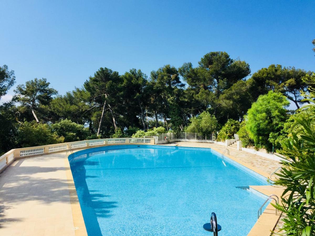 Ferienwohnung Studio 4 Personnes Avec Piscine, Tennis Hyères Exterior foto