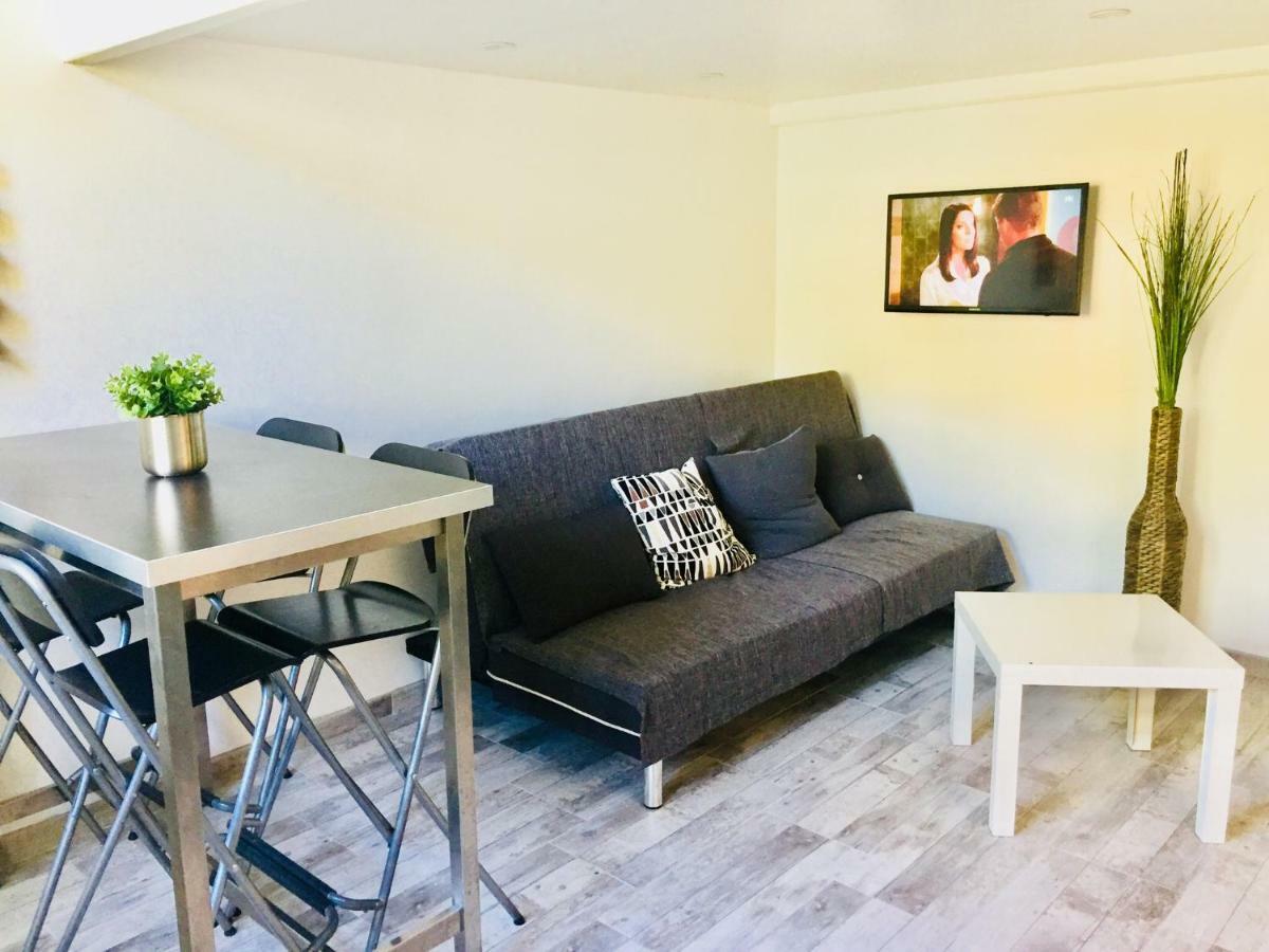 Ferienwohnung Studio 4 Personnes Avec Piscine, Tennis Hyères Exterior foto